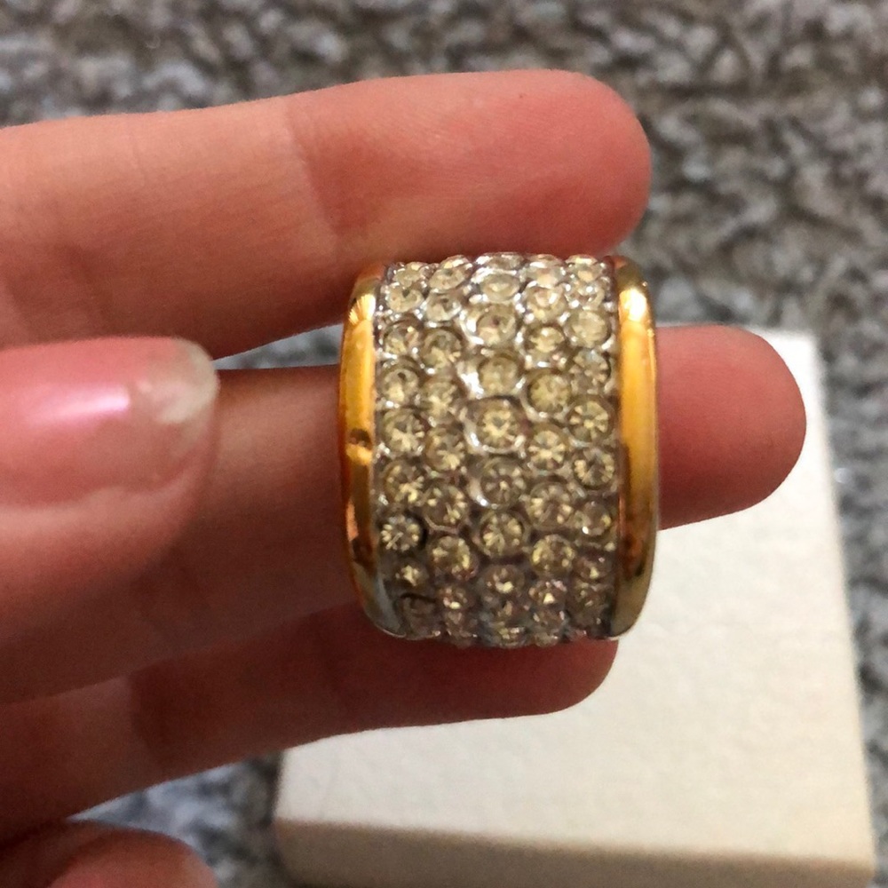 Ring - Picture 3 of 3
